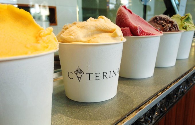 「CATERINA」のアイスクリーム