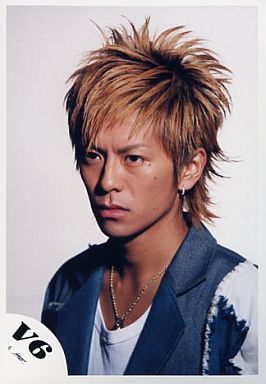 若かりし頃の森田剛さん。ばっちりヘアが決まっています。