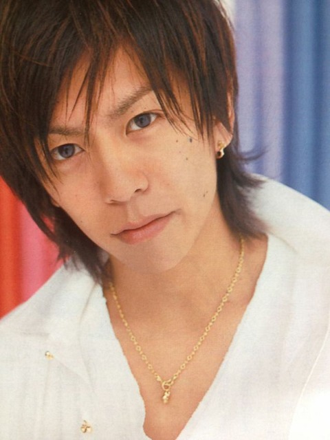 若かりし頃の森田剛さん。ぱっちりの目にすっと通った鼻筋がかっこよすぎますね。